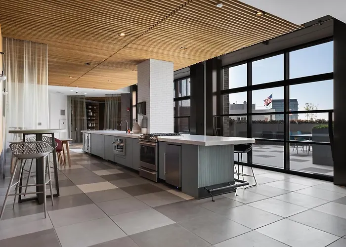 Avenir West Loop Penthouses With Iconic Views * Chicago