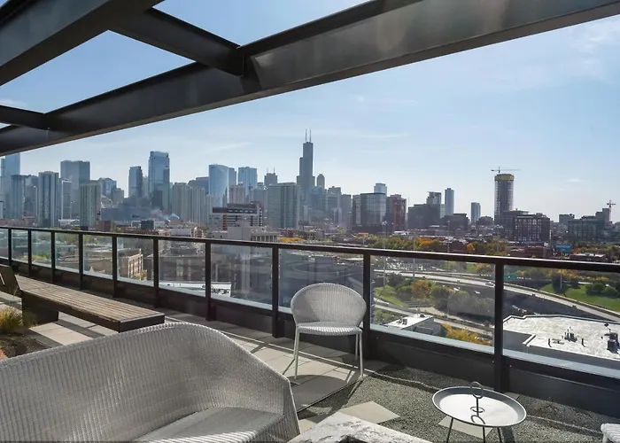 Avenir West Loop Penthouses With Iconic Views * Chicago
